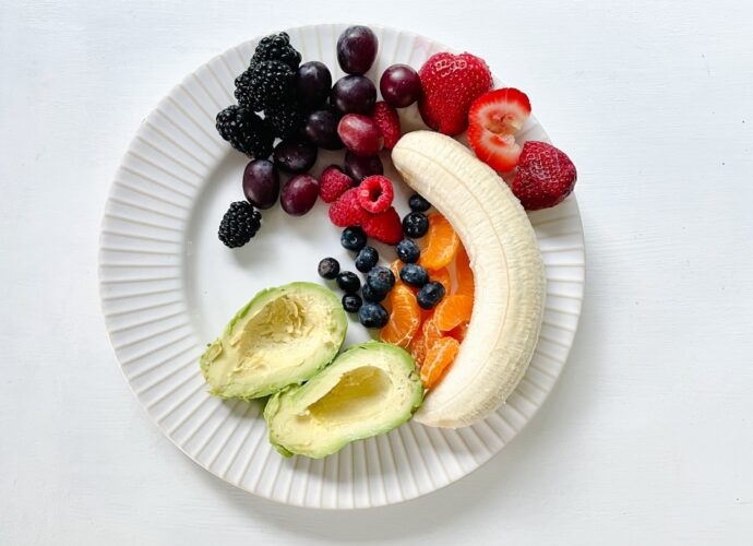 découvrez les aliments anti-inflammatoires les plus efficaces, leurs bienfaits pour la santé et des conseils pour les intégrer facilement à votre alimentation quotidienne.