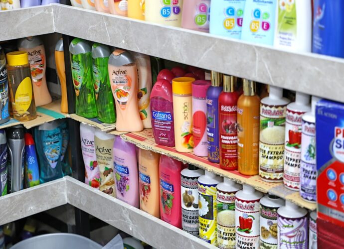 découvrez nos solutions de réfrigération spécialement conçues pour conserver vos cosmétiques à la température idéale, garantissant fraîcheur et efficacité.