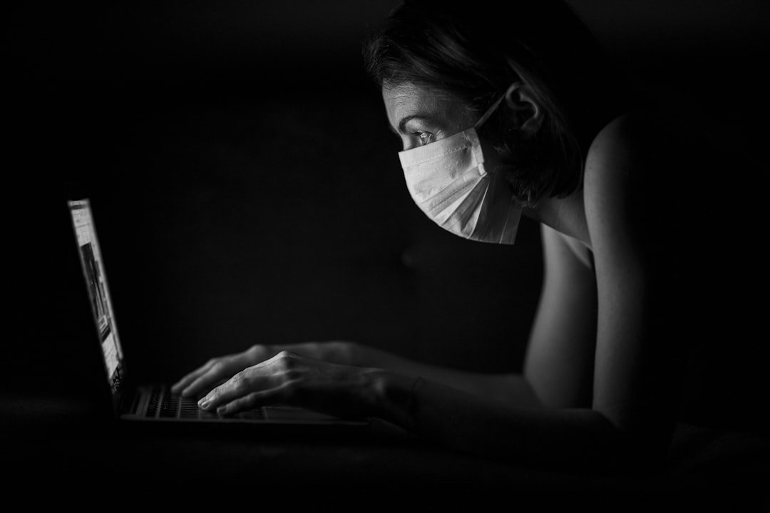 découvrez les symptômes courants du covid-19, comment les reconnaître rapidement et les mesures à prendre pour protéger votre santé.