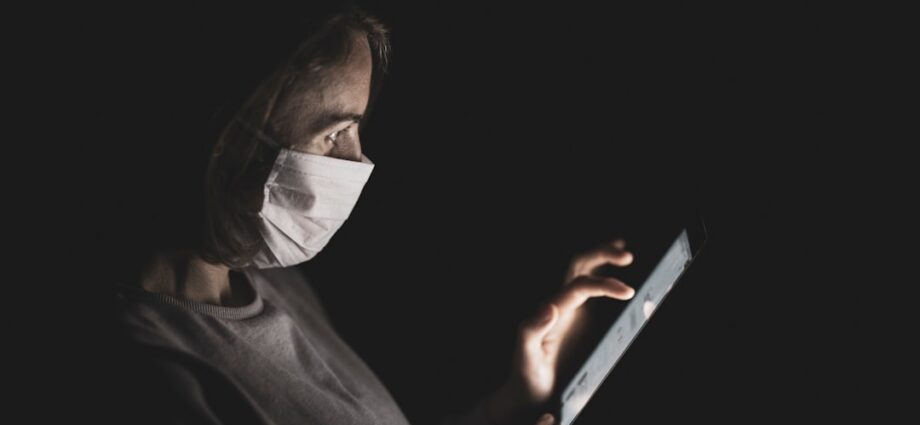 découvrez les principaux symptômes du covid-19 pour mieux comprendre la maladie et savoir quand consulter un professionnel de santé.
