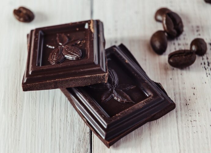 découvrez notre chocolat noir intense, riche en saveurs et parfait pour les amateurs de goût authentique et raffiné.