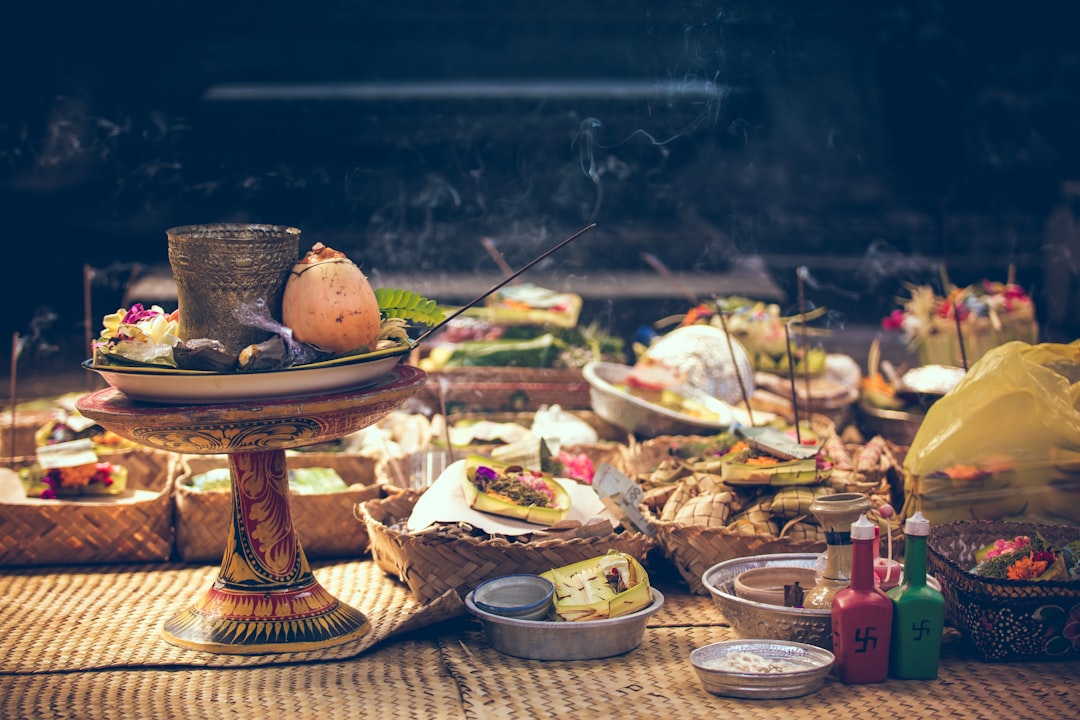 découvrez les symptômes courants d'une intoxication alimentaire, comment les reconnaître rapidement et les mesures à prendre pour se soigner efficacement.