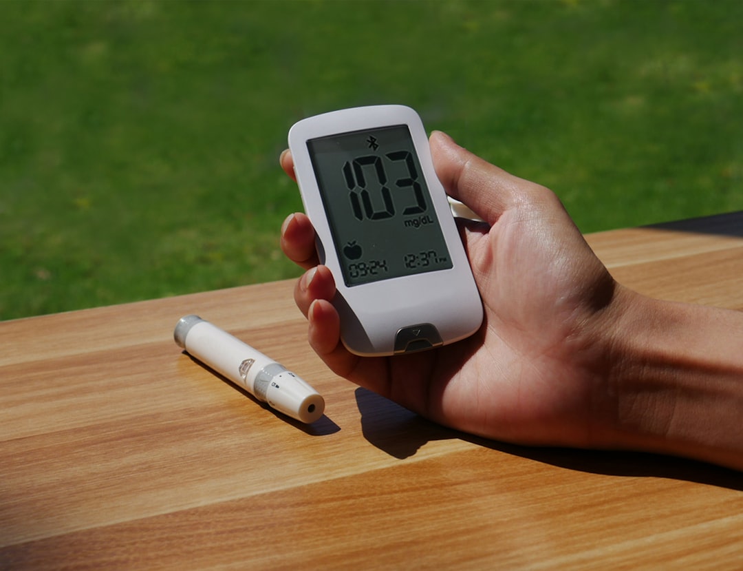 découvrez les symptômes de l'hypertension artérielle, leurs signes avant-coureurs et comment les reconnaître pour mieux gérer votre santé cardiovasculaire.