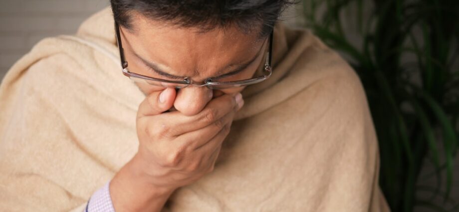 découvrez les symptômes courants de la sinusite pour mieux identifier et traiter cette inflammation des sinus. informations clés et conseils pratiques disponibles ici.