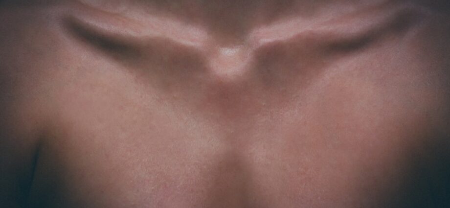 découvrez les symptômes courants de la thyroïde, comment les reconnaître et quand consulter un professionnel de santé pour un diagnostic précis.