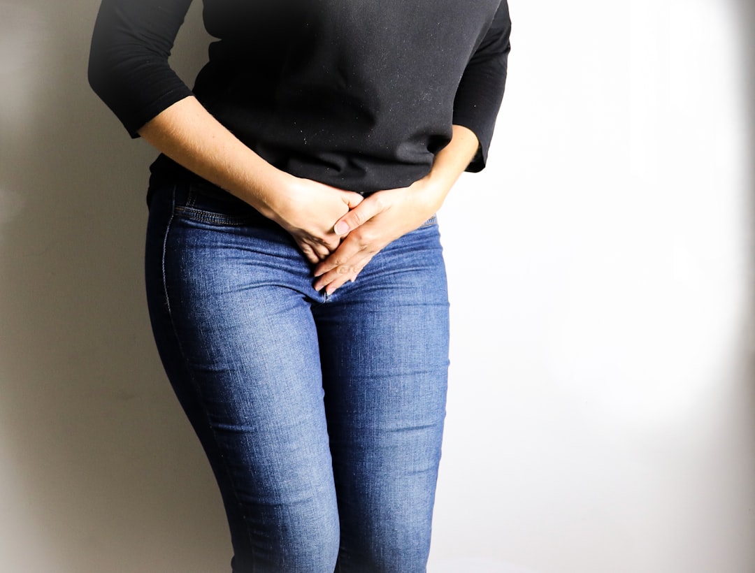 découvrez les symptômes courants des infections des voies urinaires, comment les reconnaître rapidement et les options de traitement efficaces pour soulager votre inconfort.